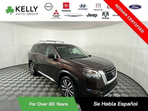 2022 Nissan Pathfinder Platinum Bench Seat Package
