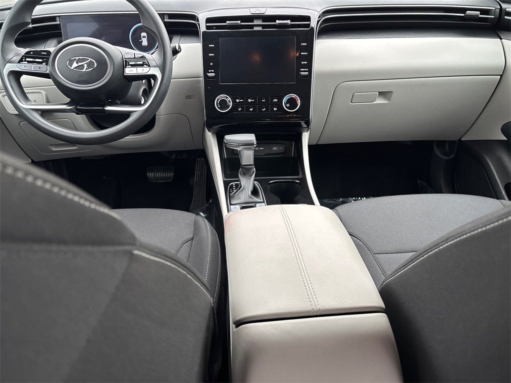 2024 Hyundai TUCSON SE