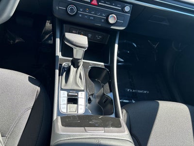2026 Hyundai TUCSON SE