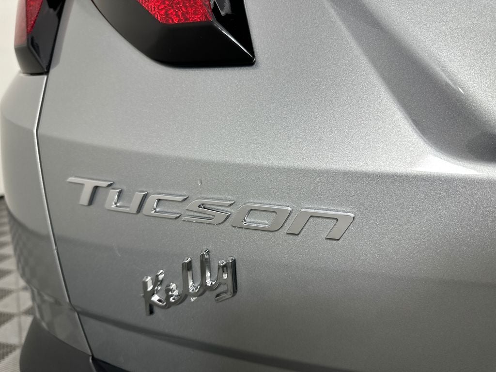 2024 Hyundai TUCSON SE