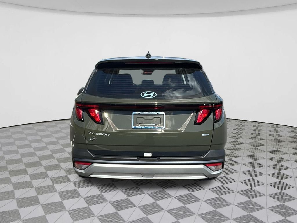 2026 Hyundai TUCSON SE
