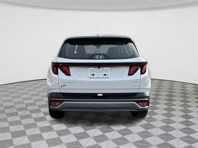 2026 Hyundai TUCSON SE