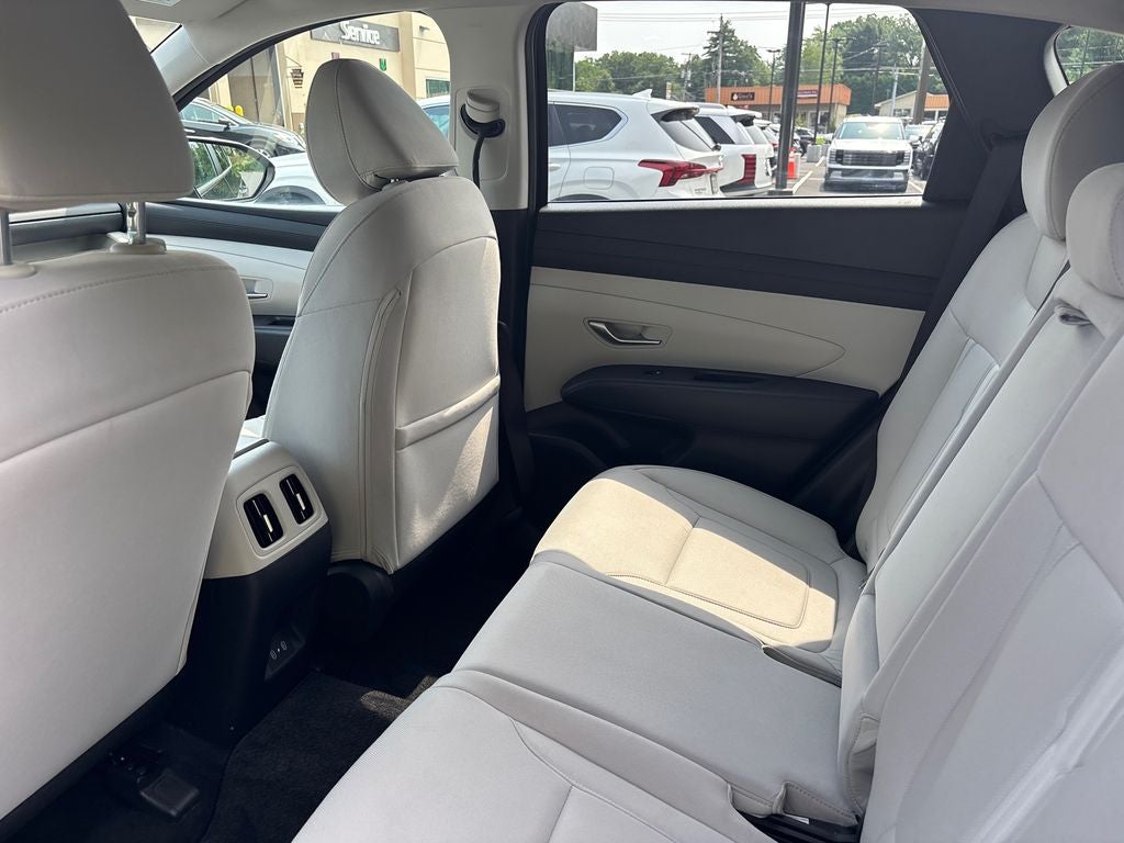 2025 Hyundai TUCSON SEL