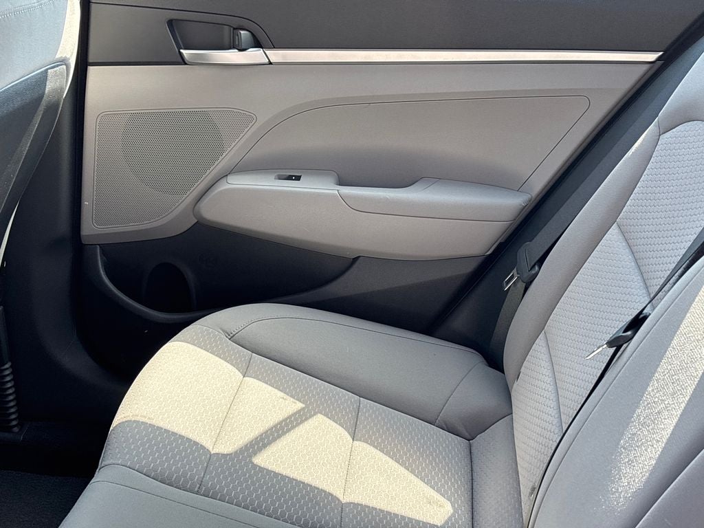 2020 Hyundai ELANTRA SE