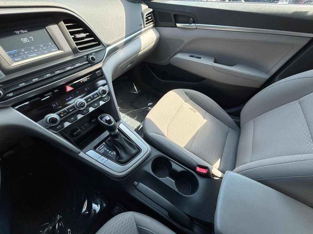 2020 Hyundai ELANTRA SE