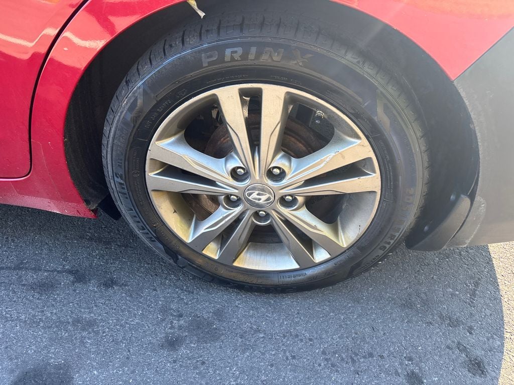 2017 Hyundai ELANTRA SE