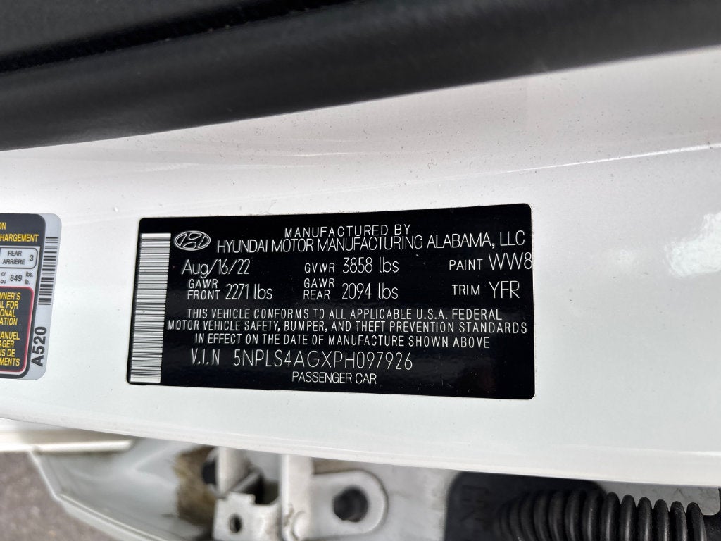 2023 Hyundai ELANTRA SEL