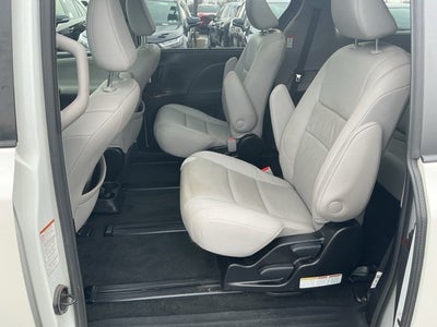 2018 Toyota Sienna Limited Premium 7 Passenger