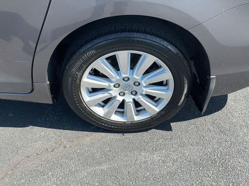 2017 Toyota Sienna LE 7 Passenger
