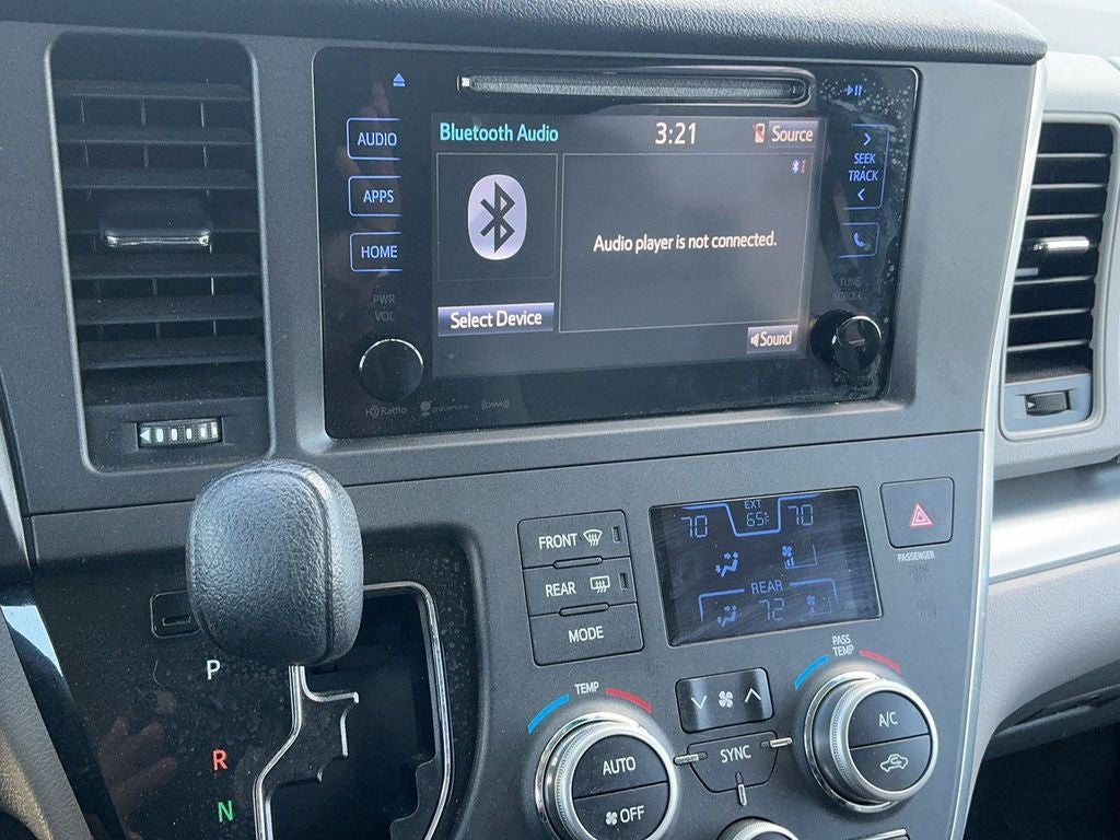 2017 Toyota Sienna LE 7 Passenger