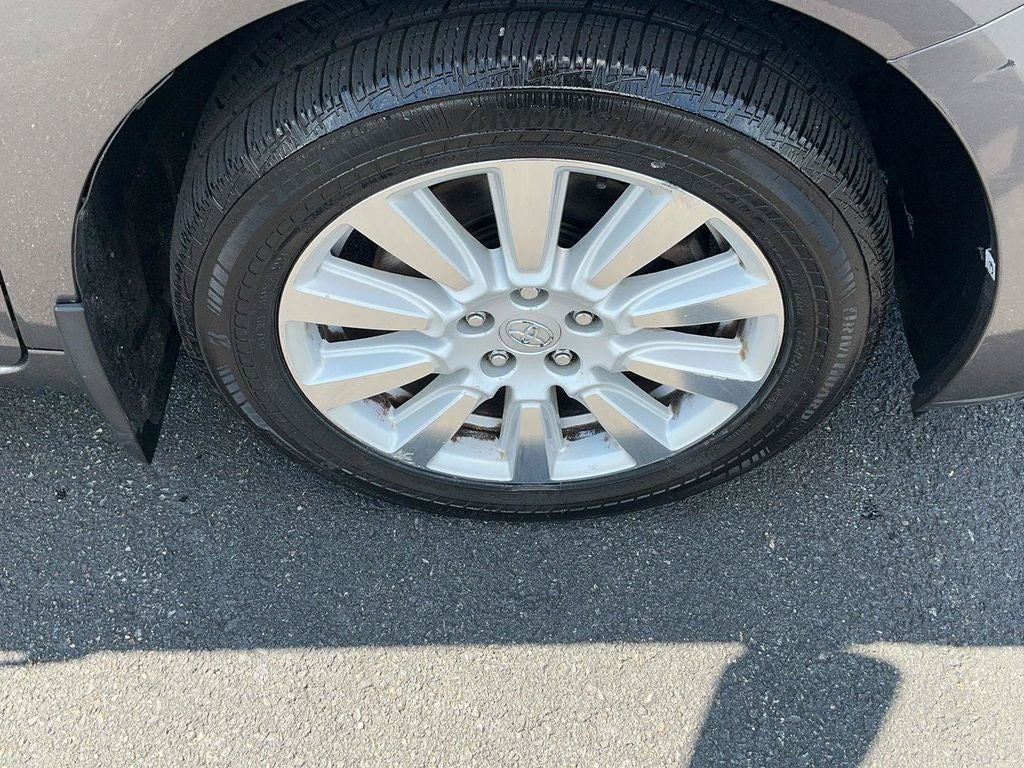 2017 Toyota Sienna LE 7 Passenger