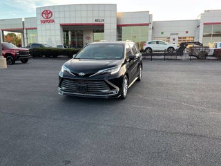 2023 Toyota Sienna Limited 7 Passenger