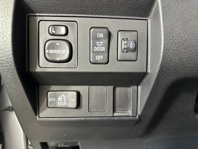 2014 Toyota Tundra SR5 4.6L V8