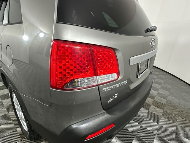 2011 Kia Sorento LX