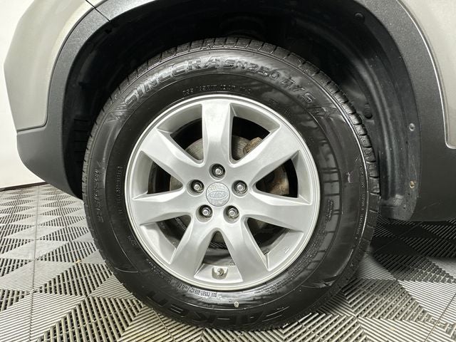2011 Kia Sorento LX