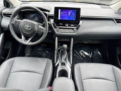 2024 Toyota Corolla Cross XLE