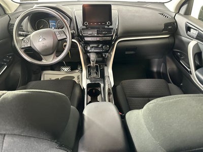 2022 Mitsubishi Eclipse Cross LE