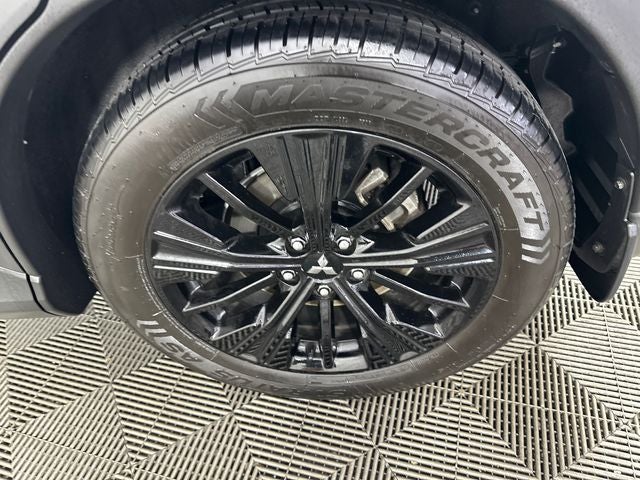 2022 Mitsubishi Eclipse Cross LE