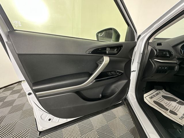 2024 Mitsubishi Eclipse Cross LE