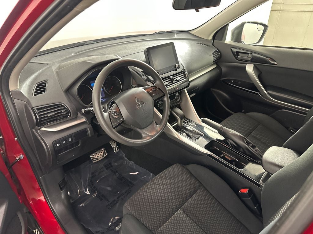 2022 Mitsubishi Eclipse Cross LE