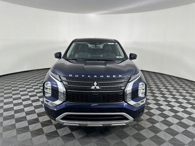 2022 Mitsubishi Outlander SE