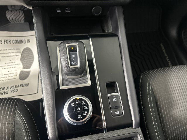 2023 Mitsubishi Outlander ES
