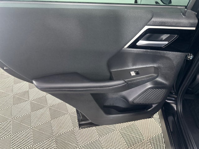 2023 Mitsubishi Outlander ES