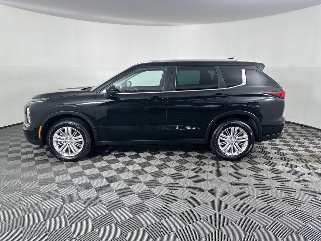 2023 Mitsubishi Outlander ES