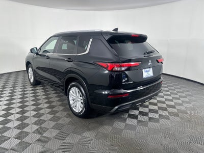 2023 Mitsubishi Outlander ES