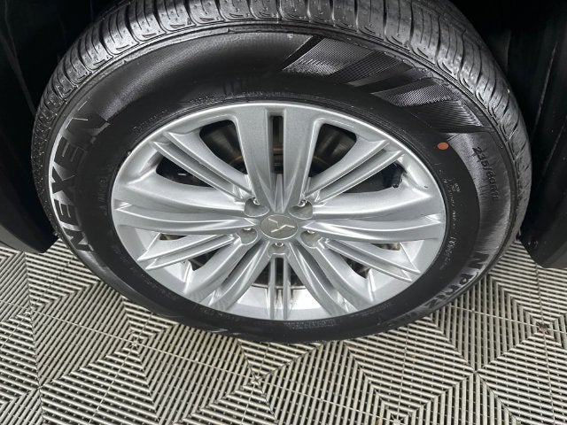 2023 Mitsubishi Outlander ES
