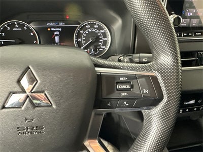 2022 Mitsubishi Outlander ES