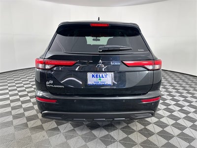 2022 Mitsubishi Outlander ES