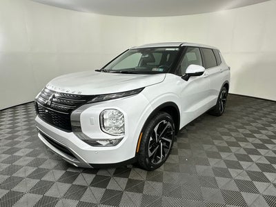 2022 Mitsubishi Outlander SE