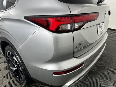 2022 Mitsubishi Outlander SE