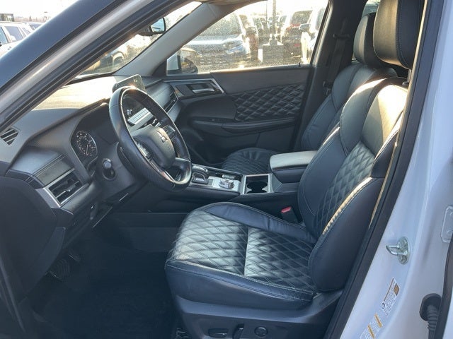 2022 Mitsubishi Outlander SEL