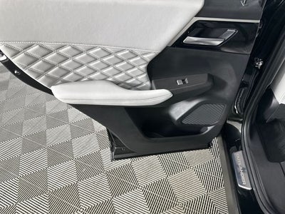 2025 Mitsubishi Outlander PHEV SEL