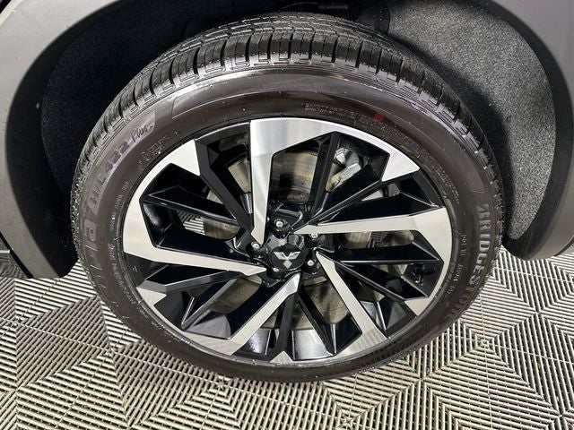 2025 Mitsubishi Outlander PHEV SEL