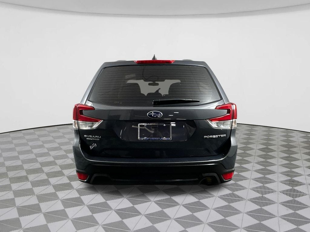 2022 Subaru Forester Base