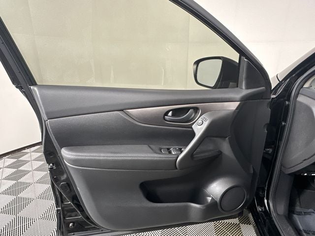2018 Nissan Rogue Sport S Appearance Package