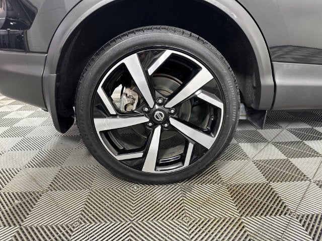 2022 Nissan Rogue Sport SL Premium Package