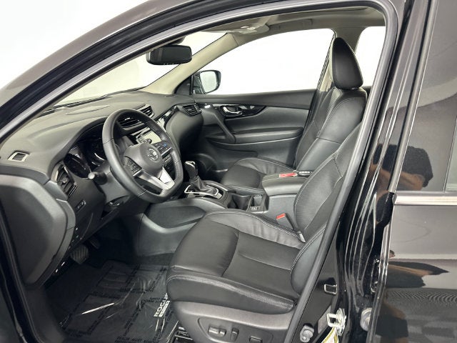 2022 Nissan Rogue Sport SL Premium Package
