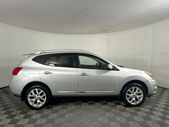 2011 Nissan Rogue SV