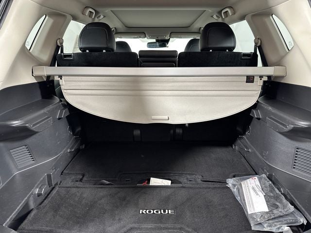 2017 Nissan Rogue SL Platinum & Premium Package