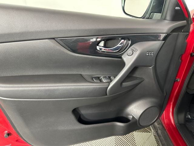2017 Nissan Rogue SL Platinum & Premium Package