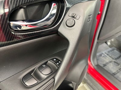 2017 Nissan Rogue SL Platinum & Premium Package
