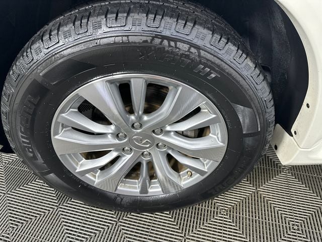 2017 INFINITI QX80 Base