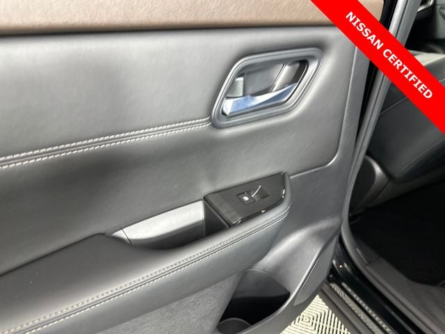 2023 Nissan Rogue SV Midnight Edition & Premium Package