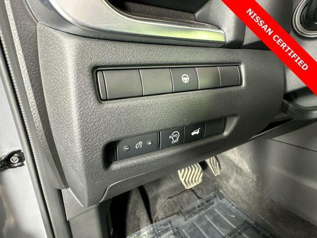 2023 Nissan Rogue SV Midnight Edition & Premium Package