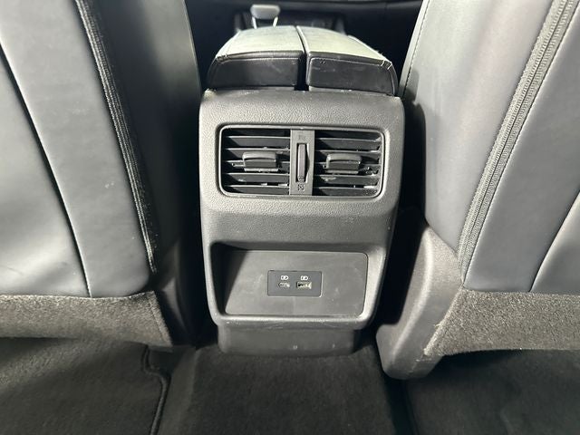2023 Nissan Rogue SV Midnight Edition & Premium Package