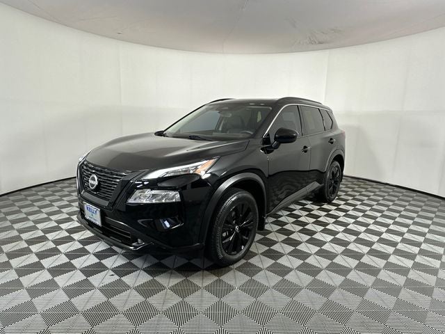 2023 Nissan Rogue SV Midnight Edition & Premium Package
